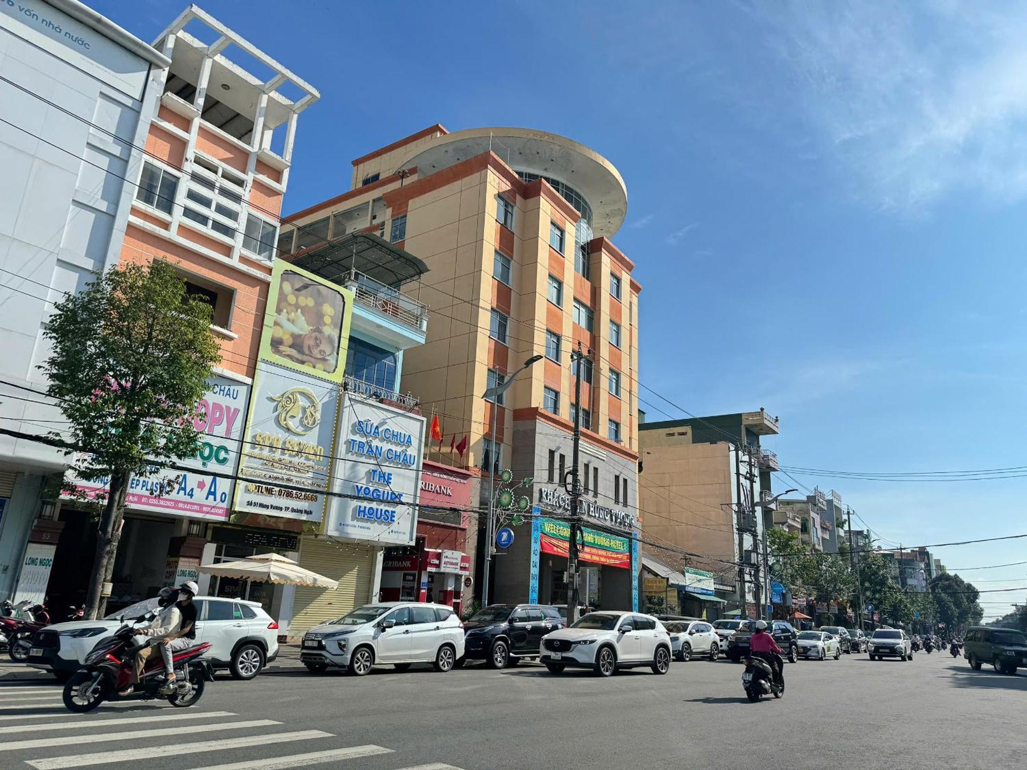 Khach San Hung Vuong Quang Ngai Hotel Eksteriør billede