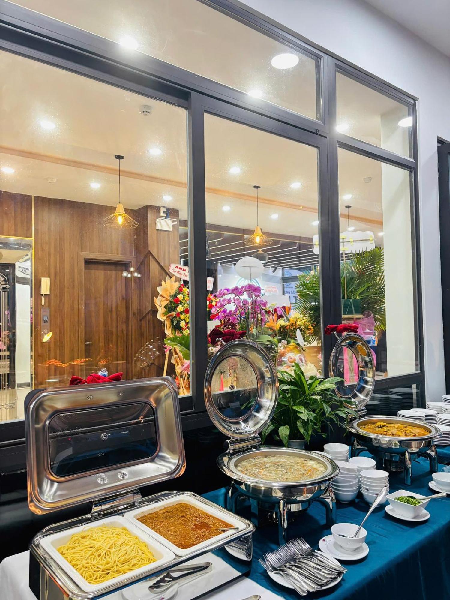 Khach San Hung Vuong Quang Ngai Hotel Eksteriør billede